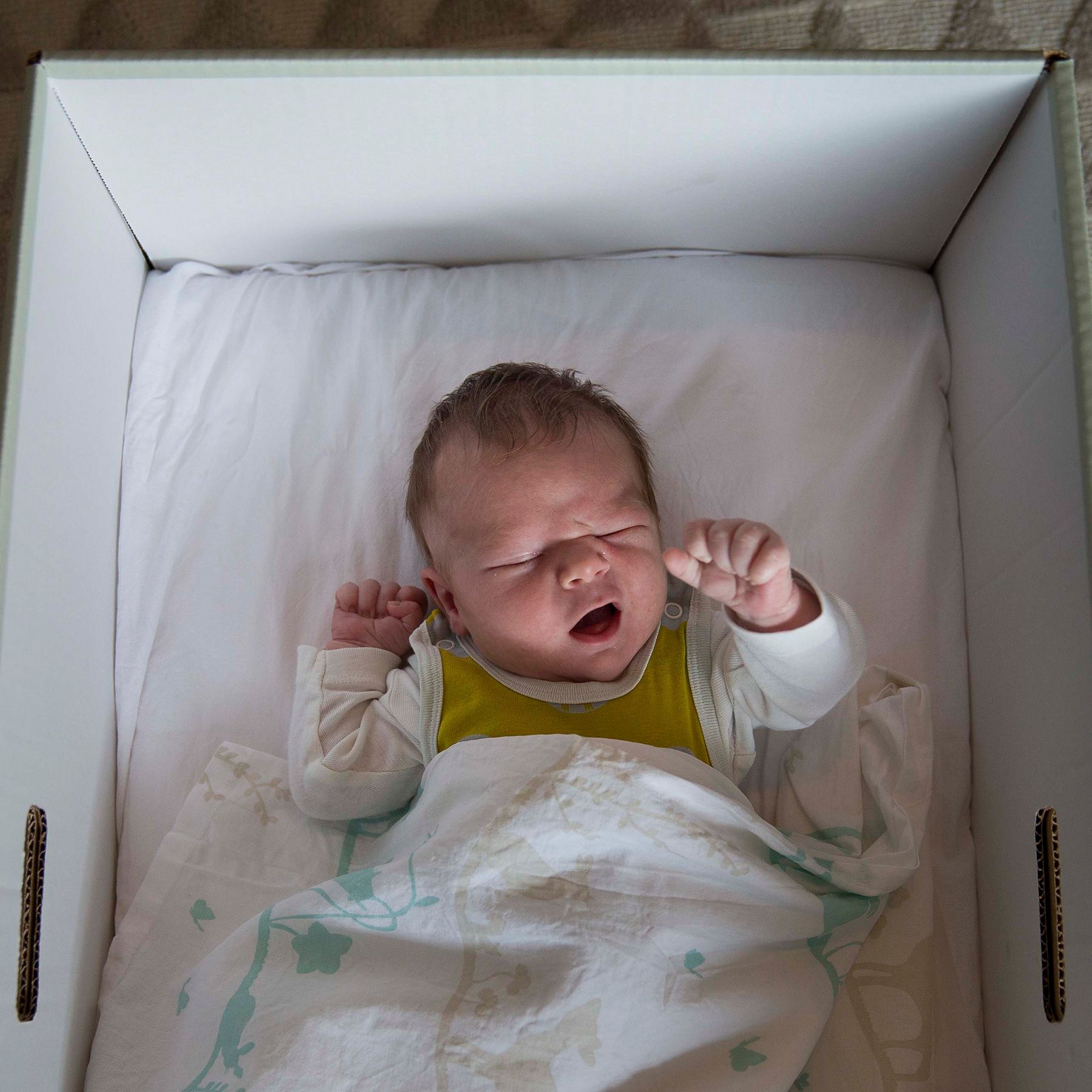 Finns start and sound with a baby box from the government | Psyche Ideas